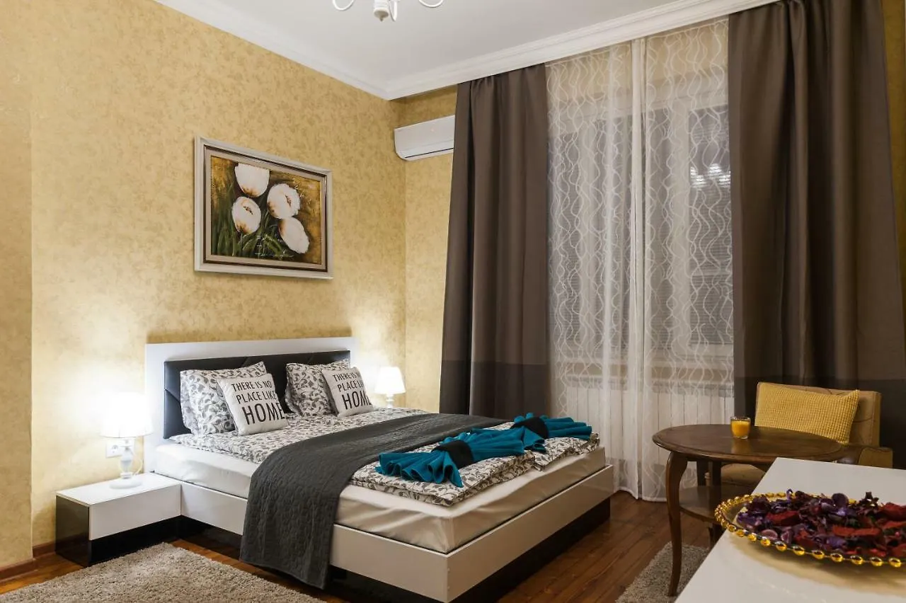 Vitosha Blvd - 2Br Lux Apart Sofia